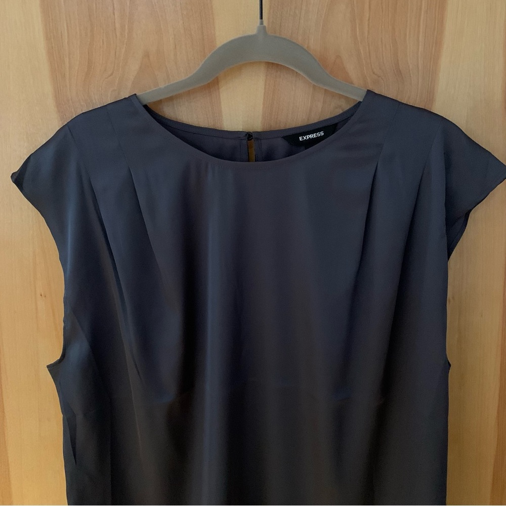 Express NWT Top - Picture 3 of 9
